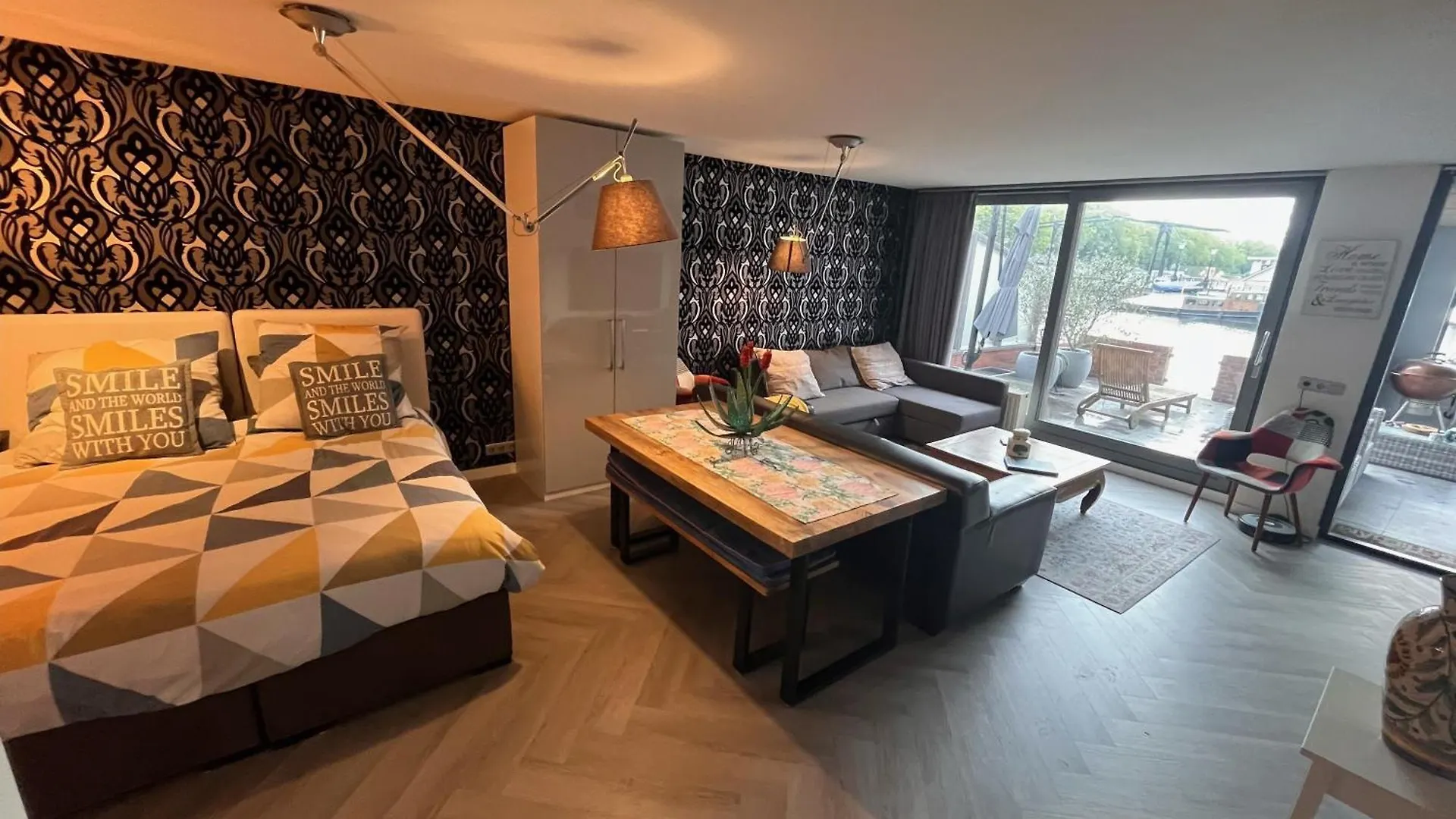Apartment Willemsbrug Vista Schiedam